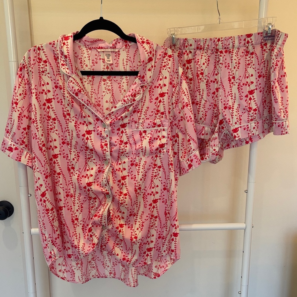 Victoria's Secret Pink and Red Pajama Set